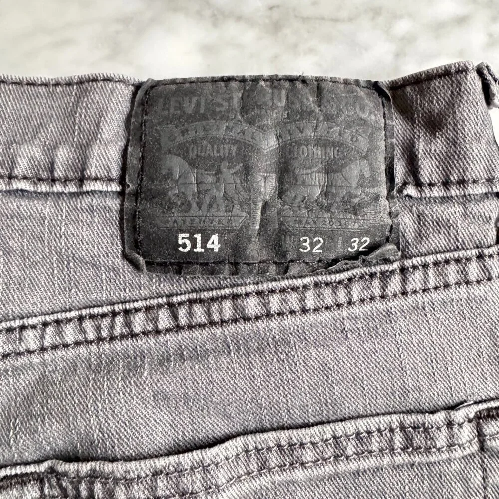 Levi's Mens 514 Straight Fit Jeans in Black Size W32 x L32 (W32xL28.5 Measured)